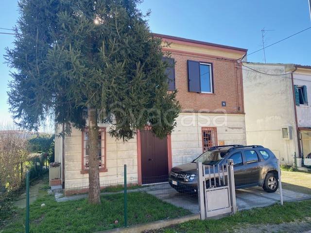 casa indipendente in affitto a Ferrara