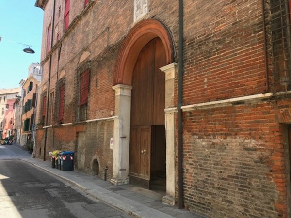 appartamento in affitto a Ferrara in zona Centro Storico