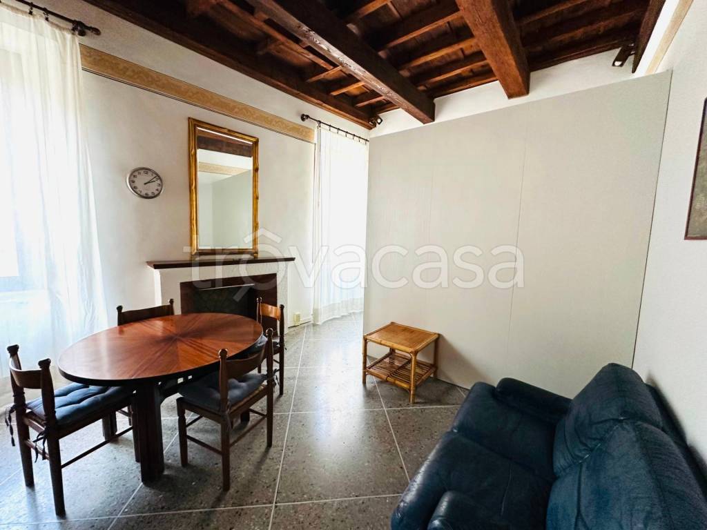 appartamento in affitto a Ferrara in zona Centro Storico