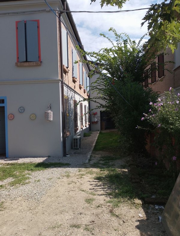 casa indipendente in affitto a Ferrara