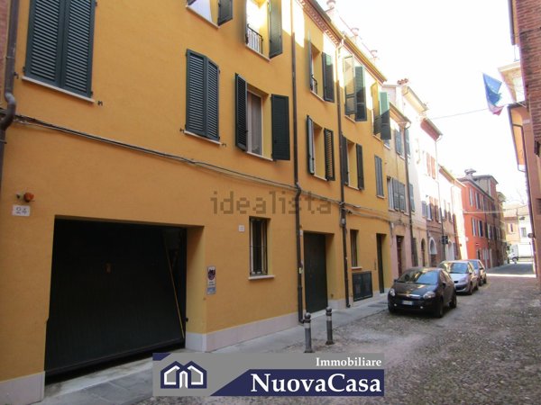 appartamento in affitto a Ferrara in zona Centro Storico