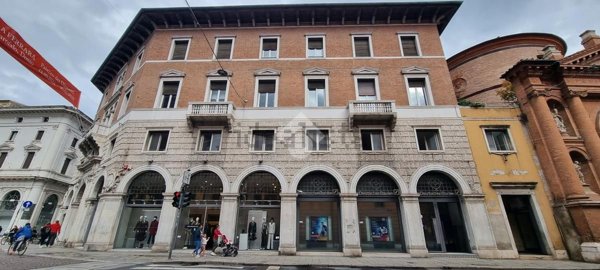 negozio in affitto a Ferrara in zona Centro Storico