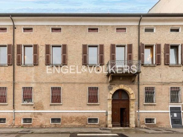 appartamento in affitto a Ferrara in zona Centro Storico