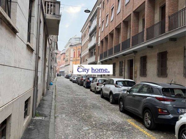 appartamento in affitto a Ferrara in zona Centro Storico