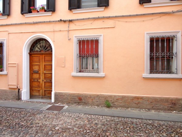 appartamento in affitto a Ferrara in zona Centro Storico