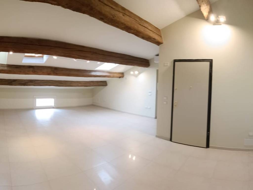 appartamento in affitto a Ferrara in zona Centro Storico