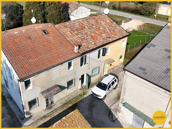 casa indipendente in affitto a Ferrara in zona Marrara