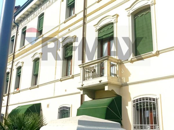 appartamento in affitto a Ferrara in zona Centro Storico
