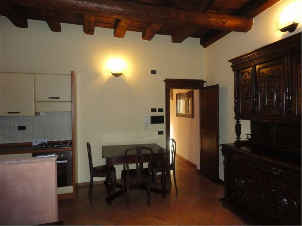appartamento in affitto a Ferrara in zona Centro Storico