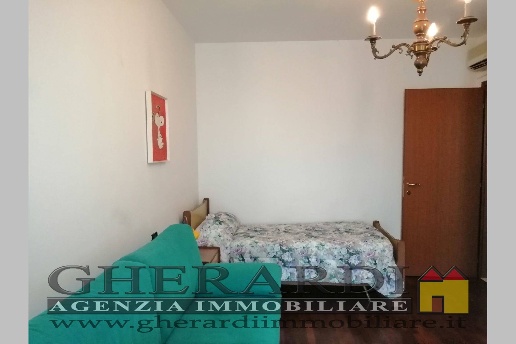 negozio in affitto a Ferrara