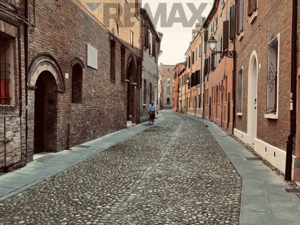 appartamento in affitto a Ferrara in zona Centro Storico