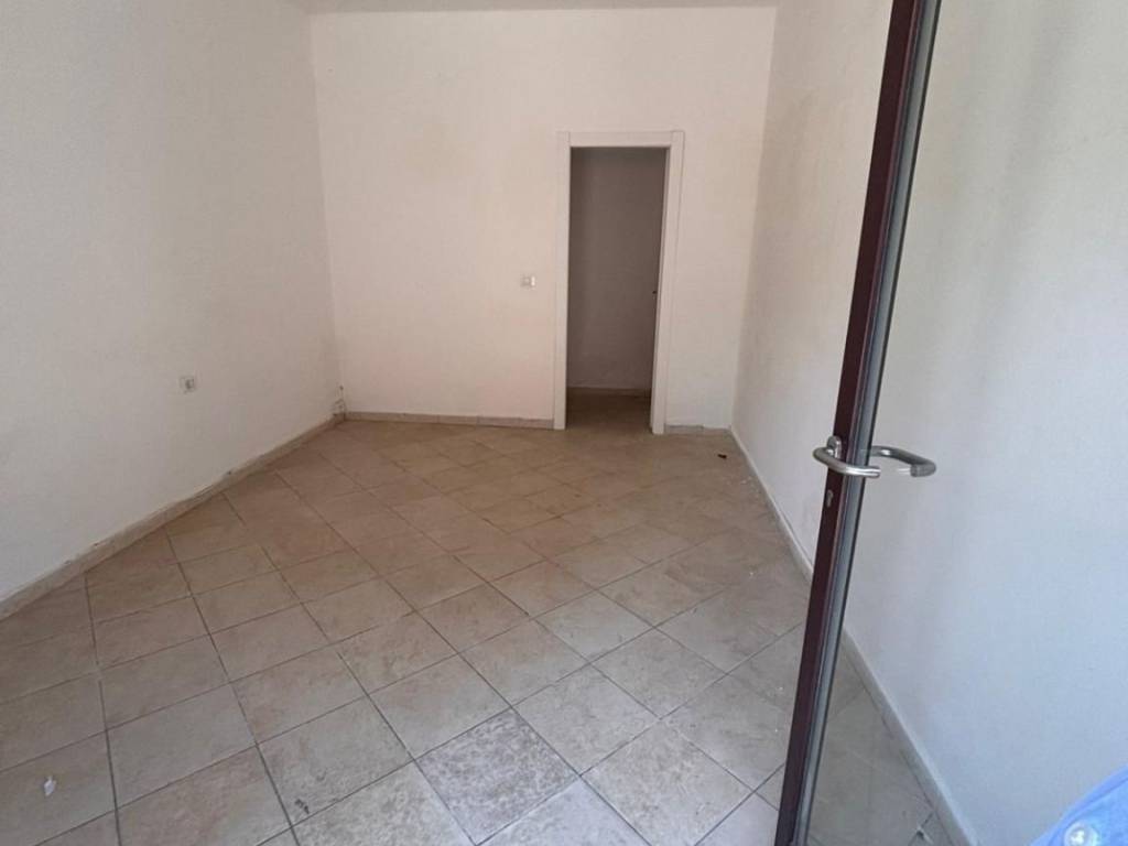 negozio in affitto a Ferrara