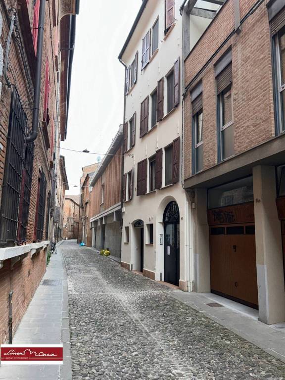 appartamento in affitto a Ferrara in zona Centro Storico