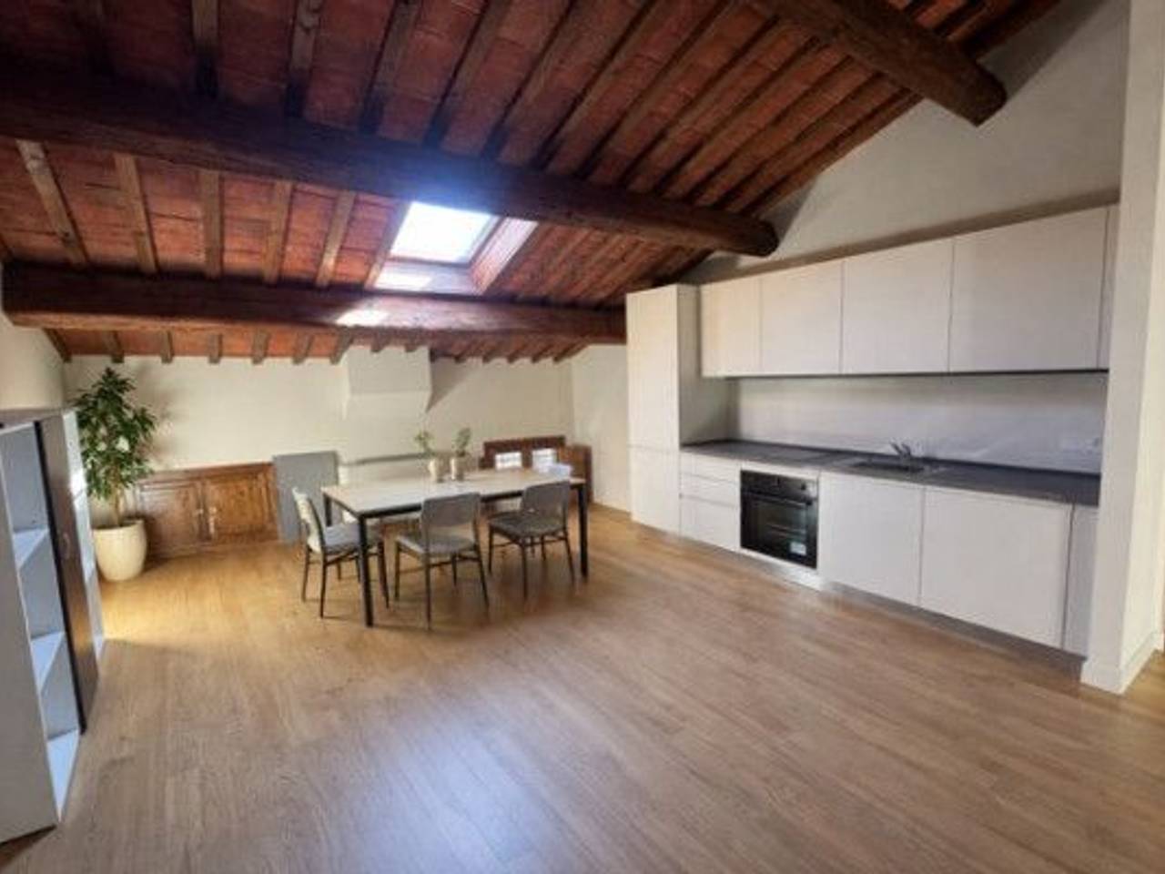 mansarda in affitto a Ferrara in zona Centro Storico