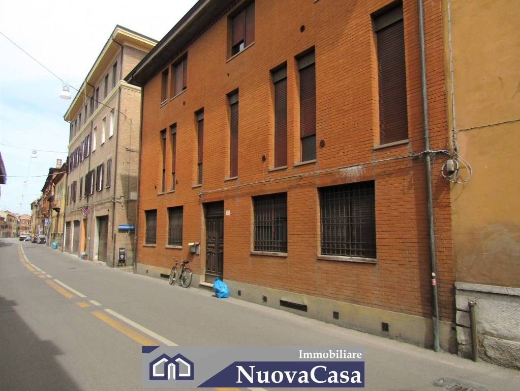 appartamento in affitto a Ferrara in zona Centro Storico