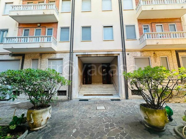 appartamento in affitto a Ferrara in zona Centro Storico