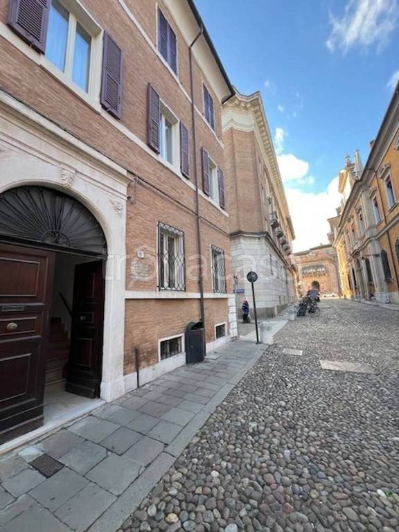 ufficio in affitto a Ferrara in zona Centro Storico