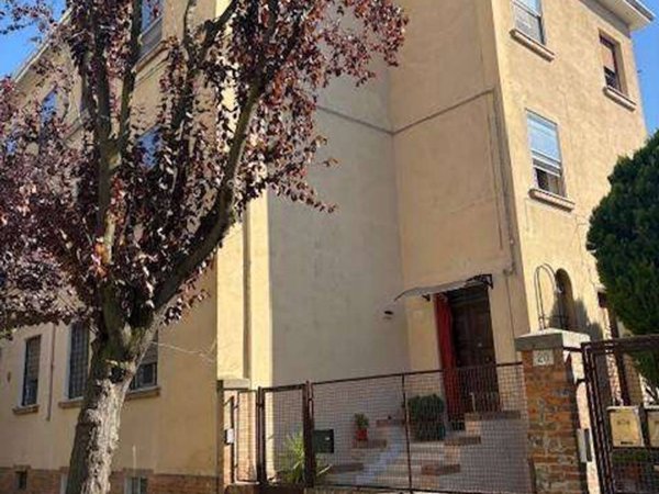 appartamento in affitto a Ferrara in zona Centro Storico