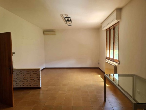 ufficio in affitto ad Ostellato in zona Campolungo