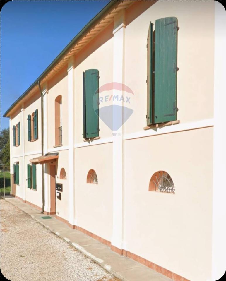appartamento in affitto a Terre del Reno in zona Mirabello