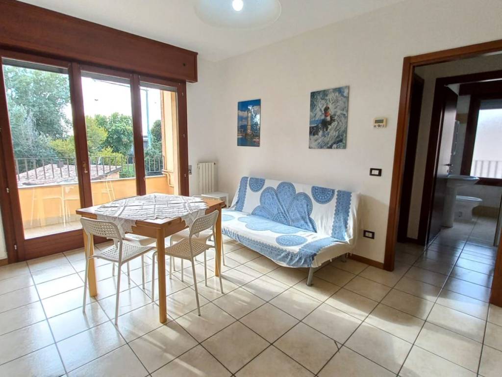 appartamento in affitto a Terre del Reno in zona Sant'Agostino