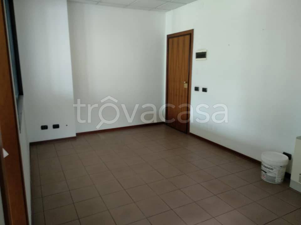 appartamento in affitto a Terre del Reno in zona Mirabello
