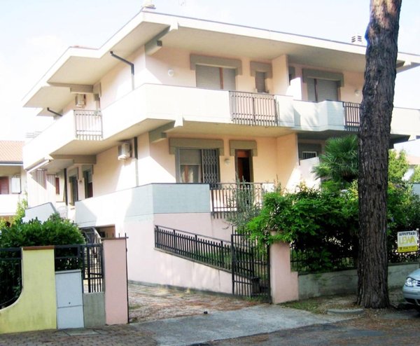 appartamento in affitto a Cervia in zona Pinarella
