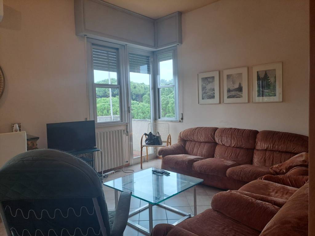 negozio in affitto a Cervia in zona Milano Marittima