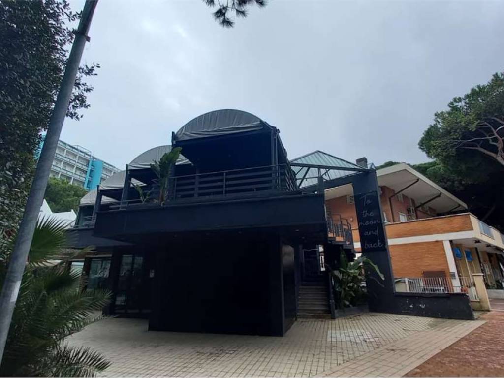 negozio in affitto a Cervia in zona Milano Marittima