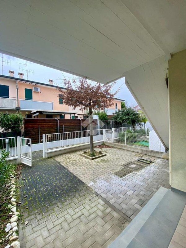 appartamento in affitto a Cervia in zona Pinarella