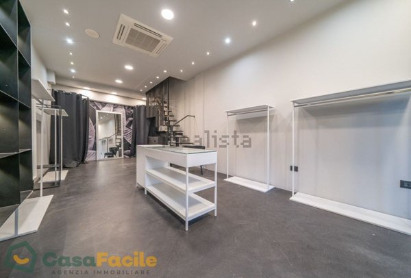 negozio in affitto a Cervia in zona Milano Marittima