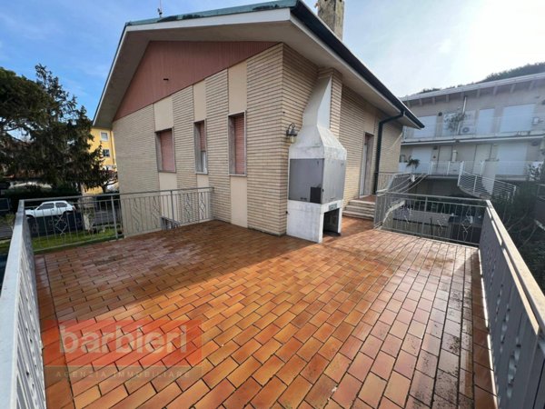 quadrivano in affitto a Cervia