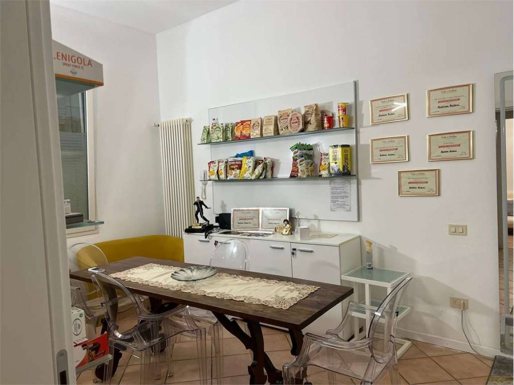 ufficio in affitto a Cervia