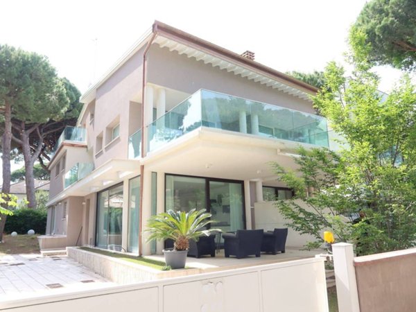 casa indipendente in affitto a Cervia in zona Milano Marittima