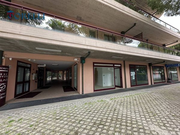 ufficio in affitto a Cervia in zona Milano Marittima