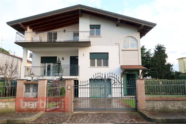 appartamento in affitto a Cervia in zona Milano Marittima