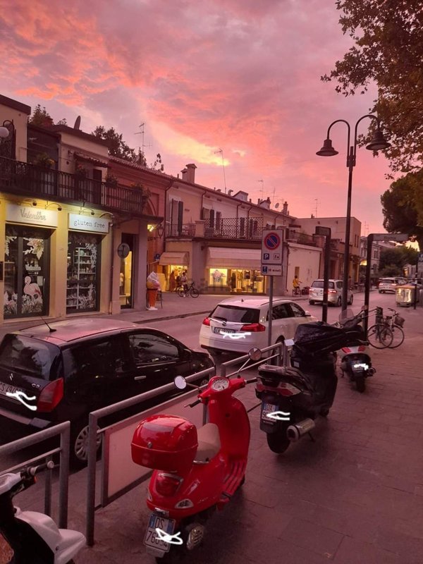 locale commerciale in affitto a Cervia