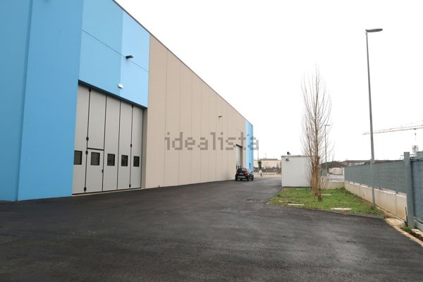 capannone in affitto a Cervia in zona Montaletto