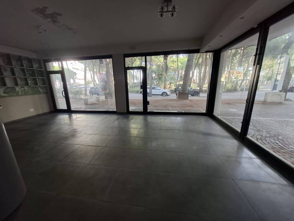 ufficio in affitto a Cervia in zona Milano Marittima