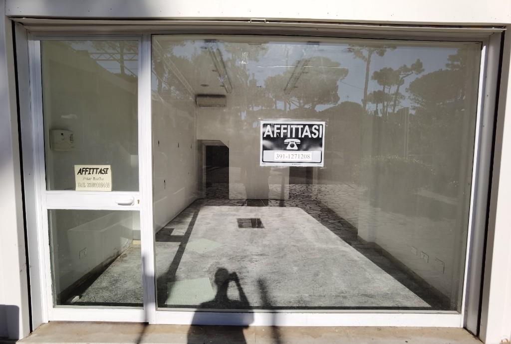 negozio in affitto a Cervia in zona Milano Marittima