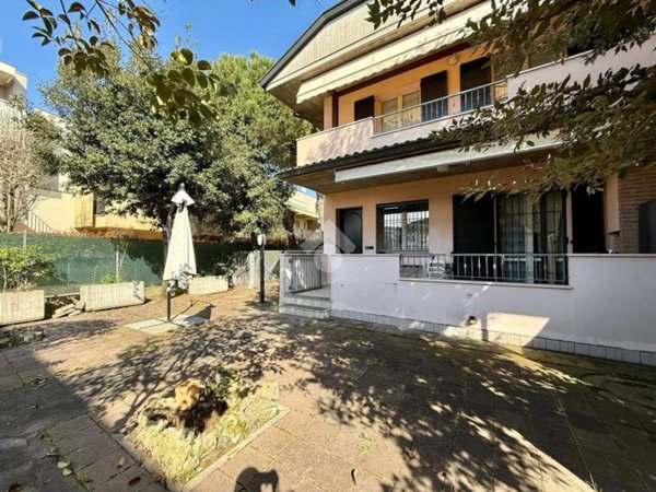 appartamento in affitto a Cervia in zona Pinarella