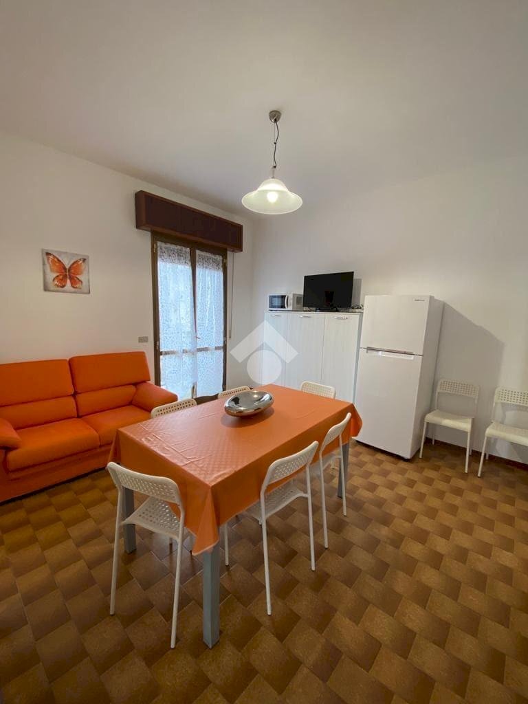 appartamento in affitto a Cervia in zona Pinarella