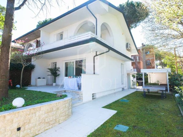 casa indipendente in affitto a Cervia in zona Milano Marittima