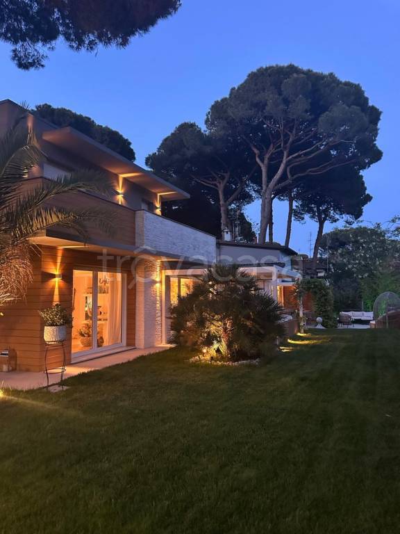 casa indipendente in affitto a Cervia in zona Milano Marittima