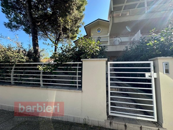 appartamento in affitto a Cervia in zona Milano Marittima