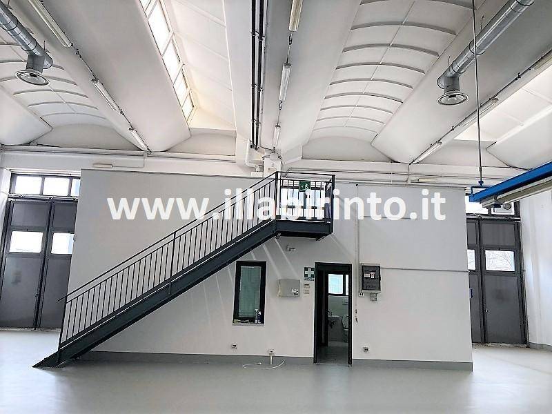 locale commerciale in affitto a Faenza