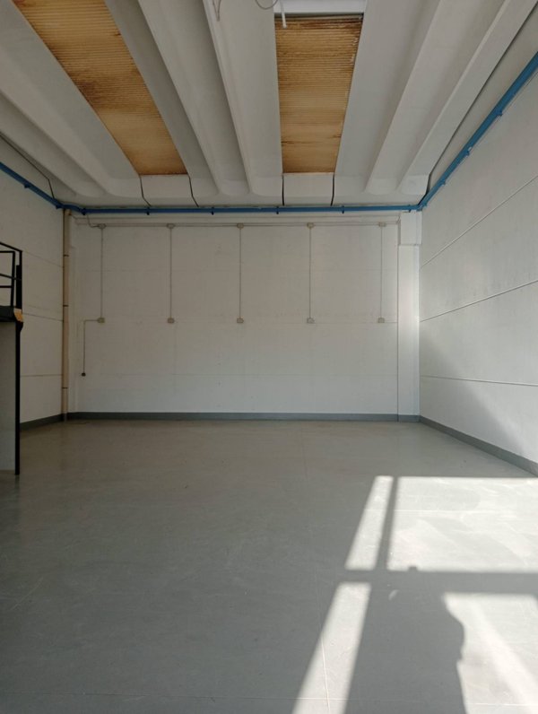 locale commerciale in affitto a Faenza