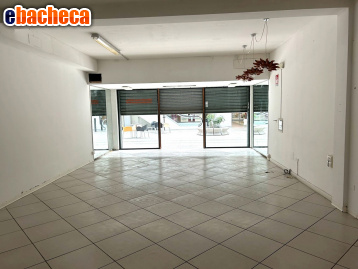 negozio in affitto a Faenza