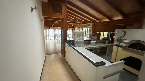 negozio in affitto a Faenza