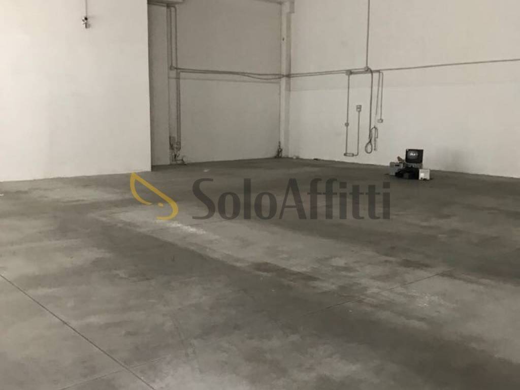 negozio in affitto a Faenza